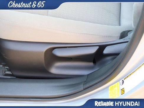 Used 2024 Toyota Prius LE AWD/4WD image 23