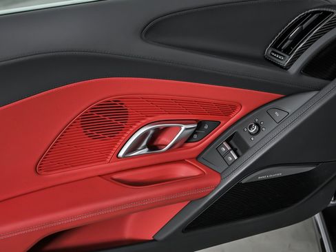 Used 2022 Audi R8 V10 performance image 21