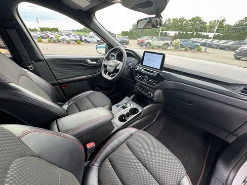 Used 2023 Ford Escape ST-Line Select w/ Class II Trailer Tow Package AWD/4WD image 10