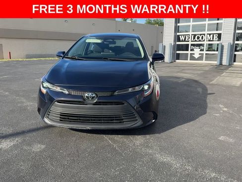 Used 2023 Toyota Corolla LE FWD image 3