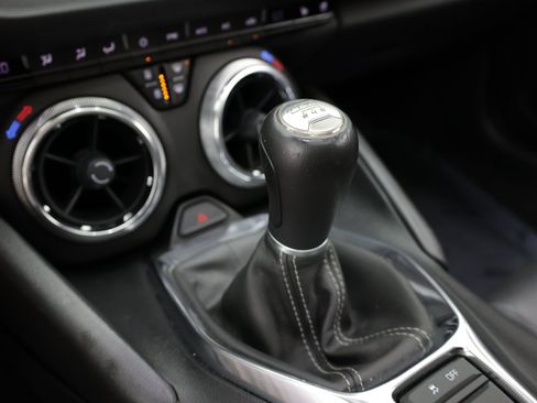 Used 2019 Chevrolet Camaro LT RWD image 18