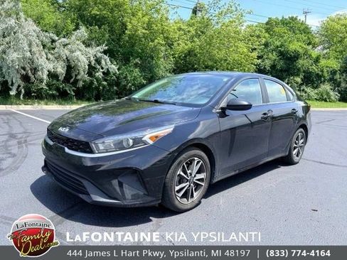Used 2022 Kia Forte LXS FWD image 1