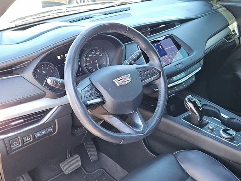 Used 2020 Cadillac XT4 Premium Luxury image 14