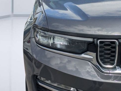 Used 2024 Jeep Grand Cherokee Limited 4xe image 9