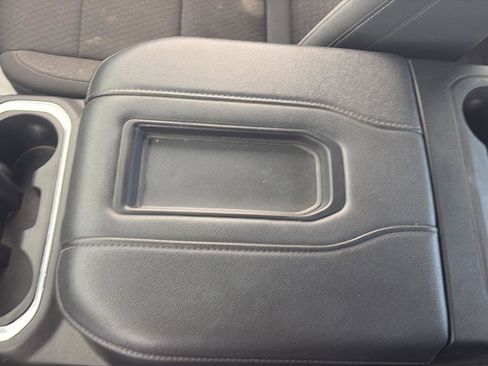 Used 2021 GMC Sierra 1500 Elevation w/ Preferred Package image 23