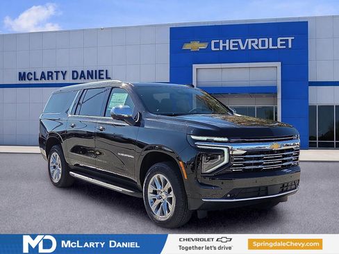 New 2026 Chevrolet Suburban Premier AWD/4WD image 1