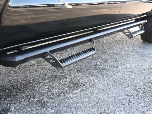 Used 2023 Toyota Tacoma TRD Off-Road image 11