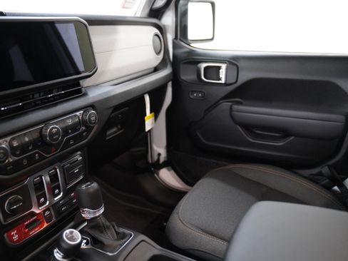 New 2026 Jeep Wrangler Willys AWD/4WD image 14