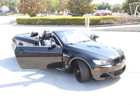 Used 2009 BMW M3 Convertible RWD image 25