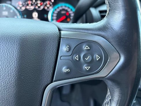 Used 2017 Chevrolet Suburban Premier RWD image 41