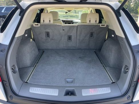 Used 2018 Cadillac XT5 Luxury w/ Driver Awareness Package FWD image 23