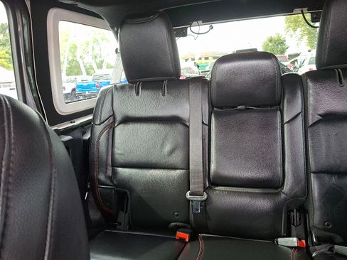 Used 2018 Jeep Wrangler Unlimited Rubicon image 18