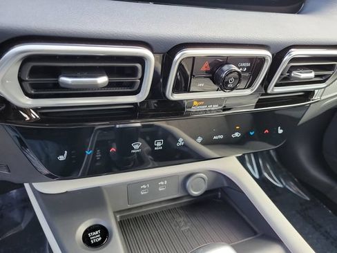 New 2026 Nissan Sentra SL w/ Floor Mat Package FWD image 29