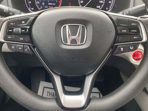 Used 2018 Honda Accord EX image 23