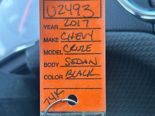 Used 2017 Chevrolet Cruze LT FWD image 32