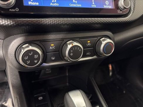 Used 2023 Nissan Kicks SV image 27