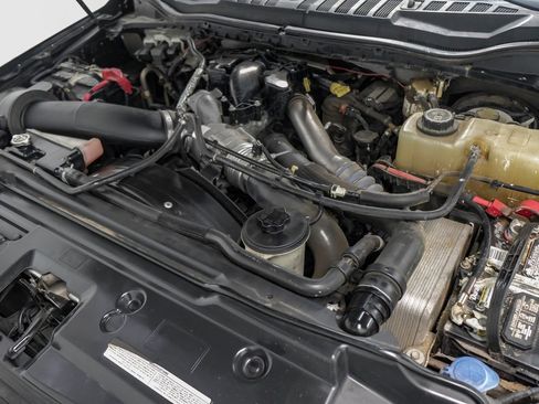 Used 2019 Ford F250 Lariat w/ Lariat Ultimate Package image 57