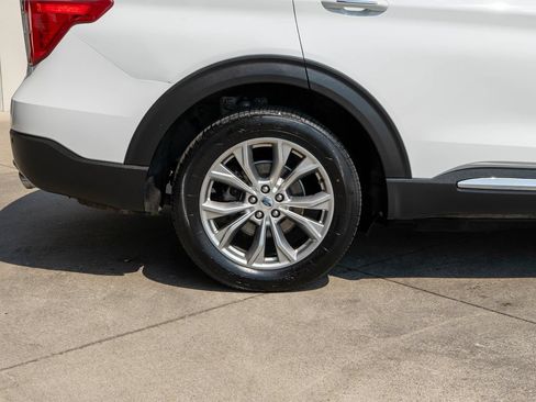 Used 2022 Ford Explorer Limited AWD/4WD image 37
