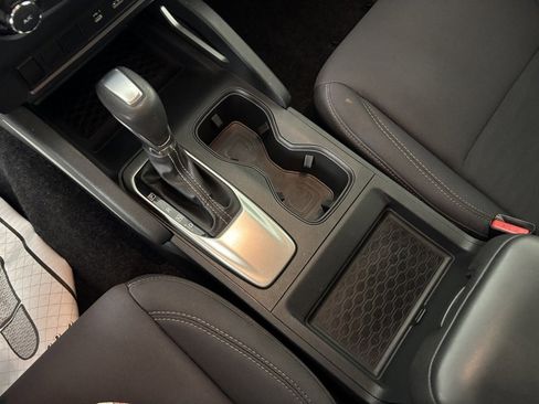 Used 2022 Nissan Frontier SV image 27