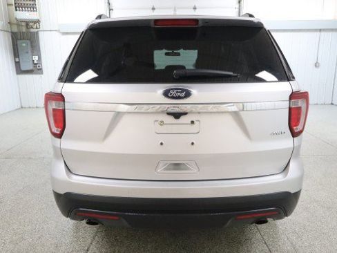 Used 2017 Ford Explorer 4WD image 8