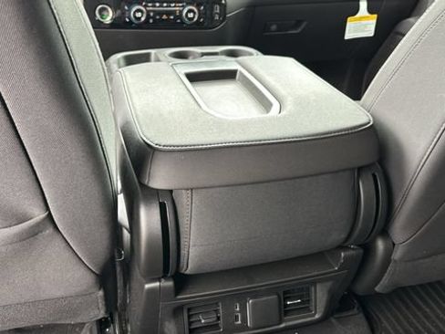 Used 2024 Chevrolet Silverado 1500 LT AWD/4WD image 19