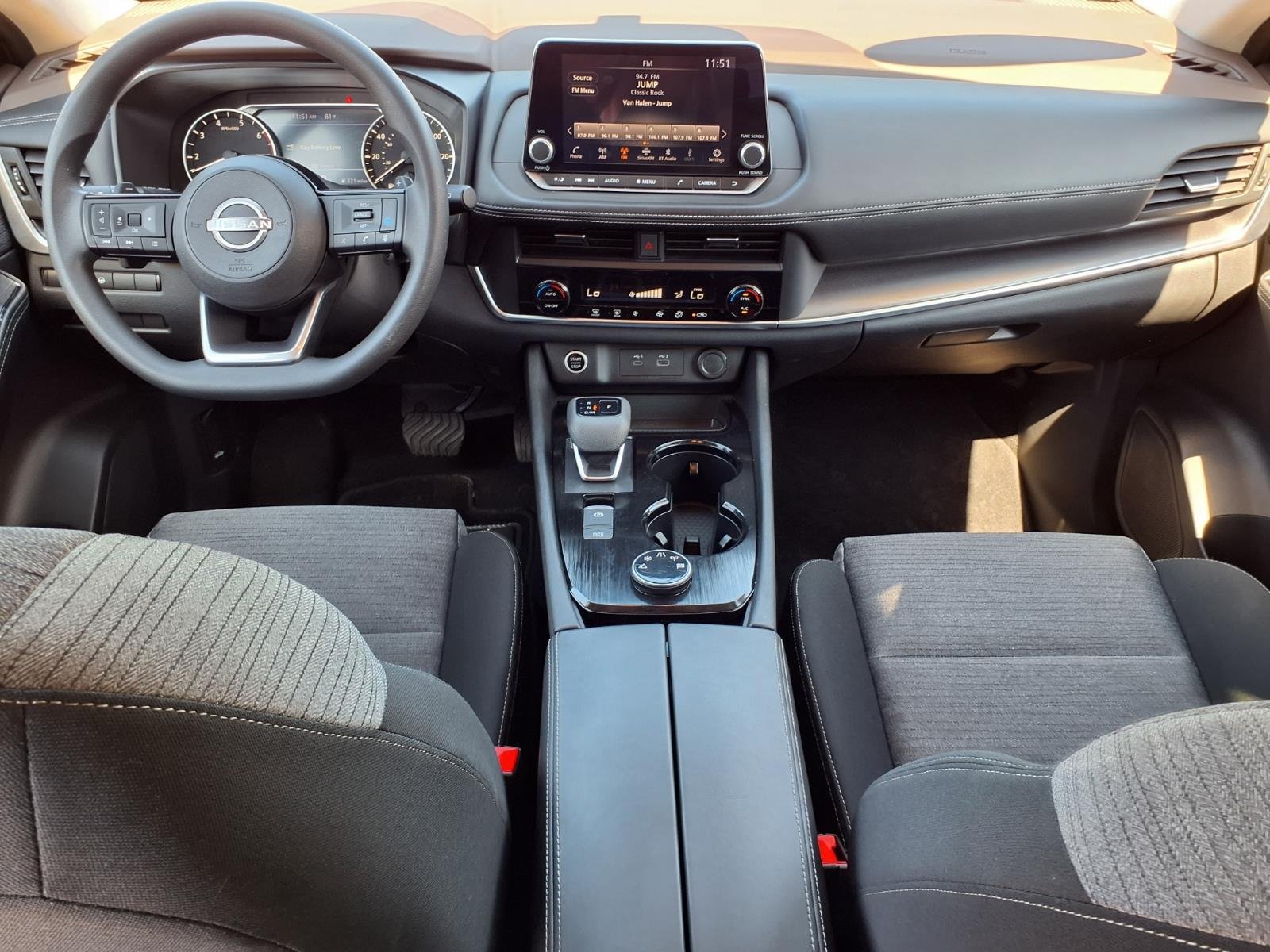 Used 2023 Nissan Rogue SV AWD/4WD image 8