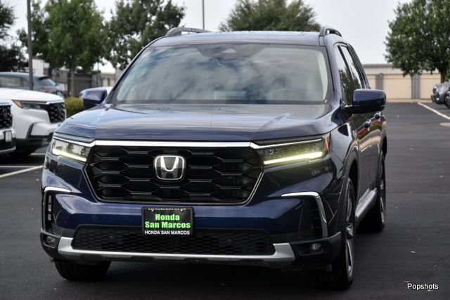 Used 2024 Honda Pilot Touring image 1