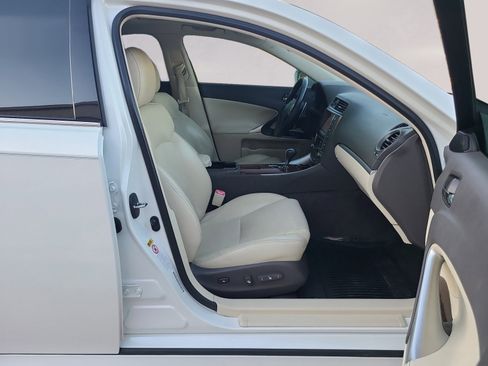 Used 2012 Lexus IS 350 image 24