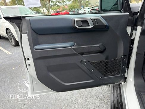 New 2026 Ford Bronco Heritage Edition image 4