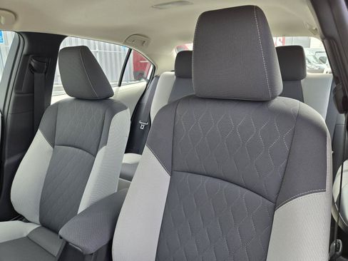 Used 2025 Toyota Corolla LE FWD image 19