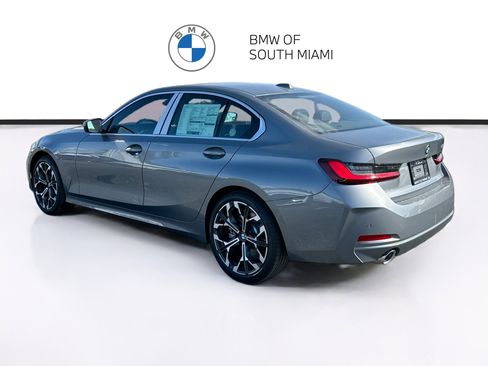 New 2026 BMW 330i Sedan w/ Convenience Package RWD image 4