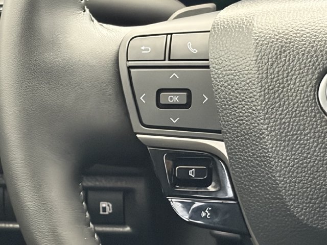 Used 2026 Toyota Camry XSE w/ Premium Plus Package FWD image 16