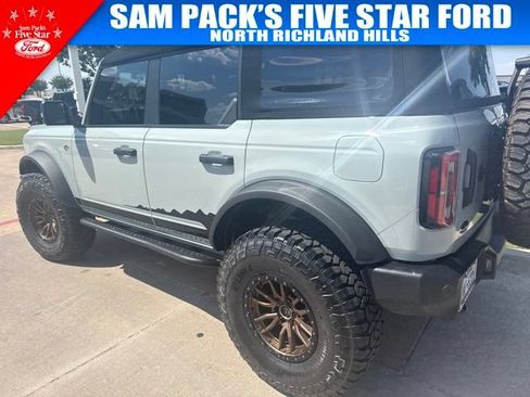 Used 2022 Ford Bronco Wildtrak AWD/4WD image 6