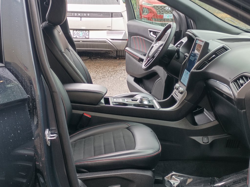 Used 2024 Ford Edge ST-Line AWD/4WD image 19