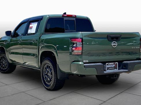Used 2022 Nissan Frontier SV w/ Technology Package AWD/4WD image 12