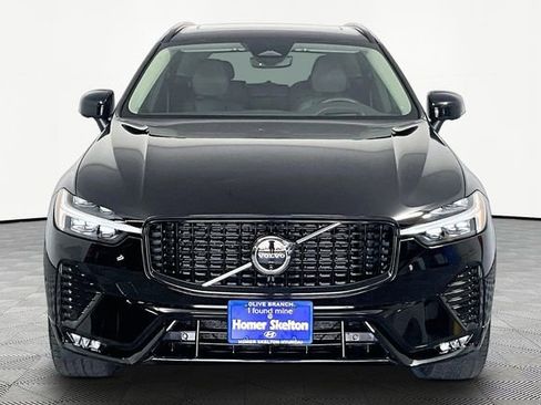 Used 2024 Volvo XC60 B5 Ultimate AWD/4WD image 3