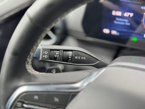 Used 2025 Chevrolet Blazer EV LT image 35