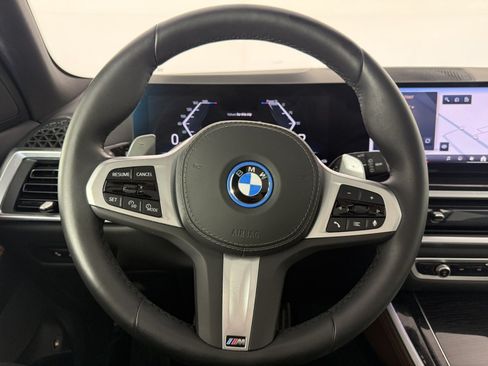 Used 2025 BMW X5 xDrive50e w/ M Sport Package AWD/4WD image 24