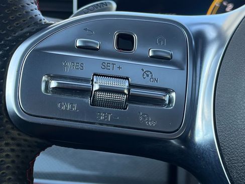 Used 2022 Mercedes-Benz GLE 53 AMG 4MATIC image 40