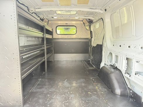 Used 2019 Ford Transit 250 130 Low Roof RWD image 10