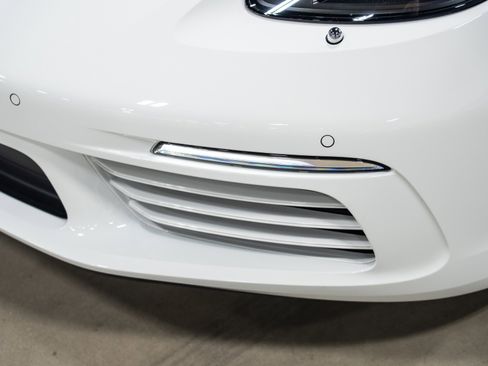 Used 2024 Porsche 718 Cayman S image 14