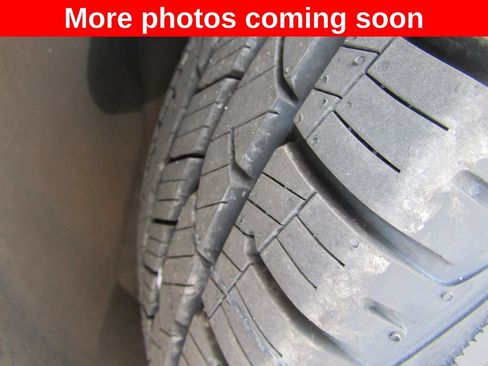 Used 2021 Chrysler Pacifica Limited w/ Premium & Safety Sphere Group AWD/4WD image 10