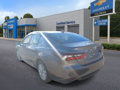 Used 2023 Toyota Camry LE image 5