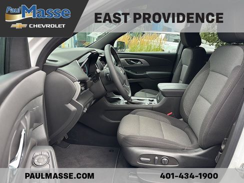 Certified 2023 Chevrolet Traverse LT w/ Rear Camera Mirror Package AWD/4WD image 17