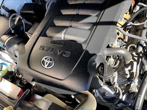 Used 2015 Toyota Tundra Platinum image 34