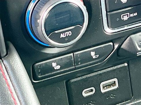 Used 2023 Chevrolet Suburban RST w/ Luxury Package image 20