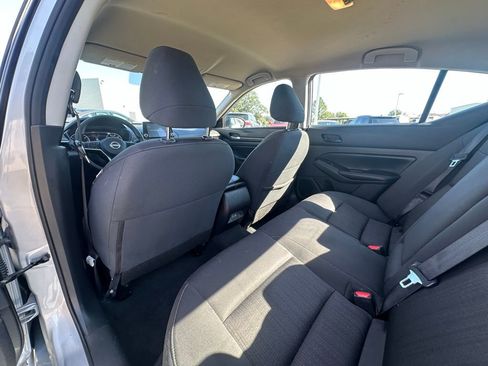 Used 2024 Nissan Altima 2.5 SV image 23