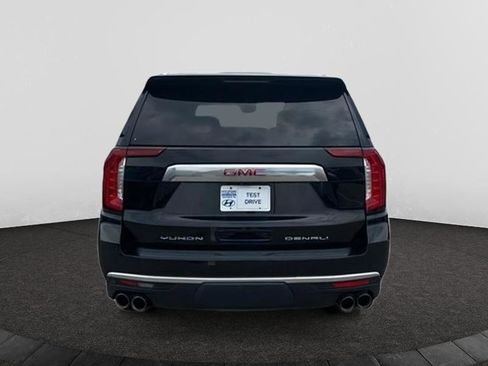 Used 2023 GMC Yukon Denali w/ Denali Reserve Package image 7