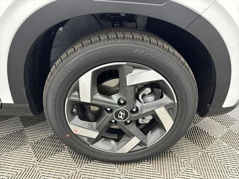 New 2026 Hyundai Venue SEL image 12