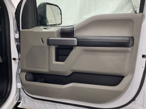 Used 2019 Ford F150 XLT image 23